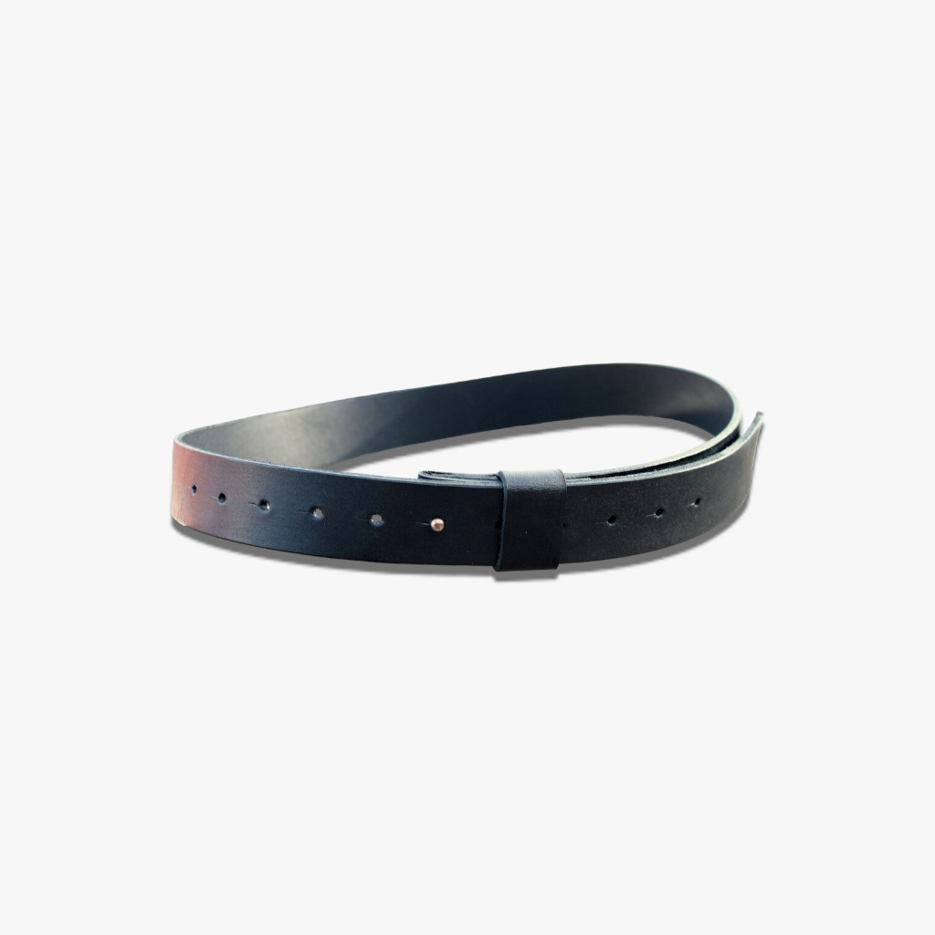 Obsidian Stud | Minimalist Black Leather Belt with Seamless Fastening